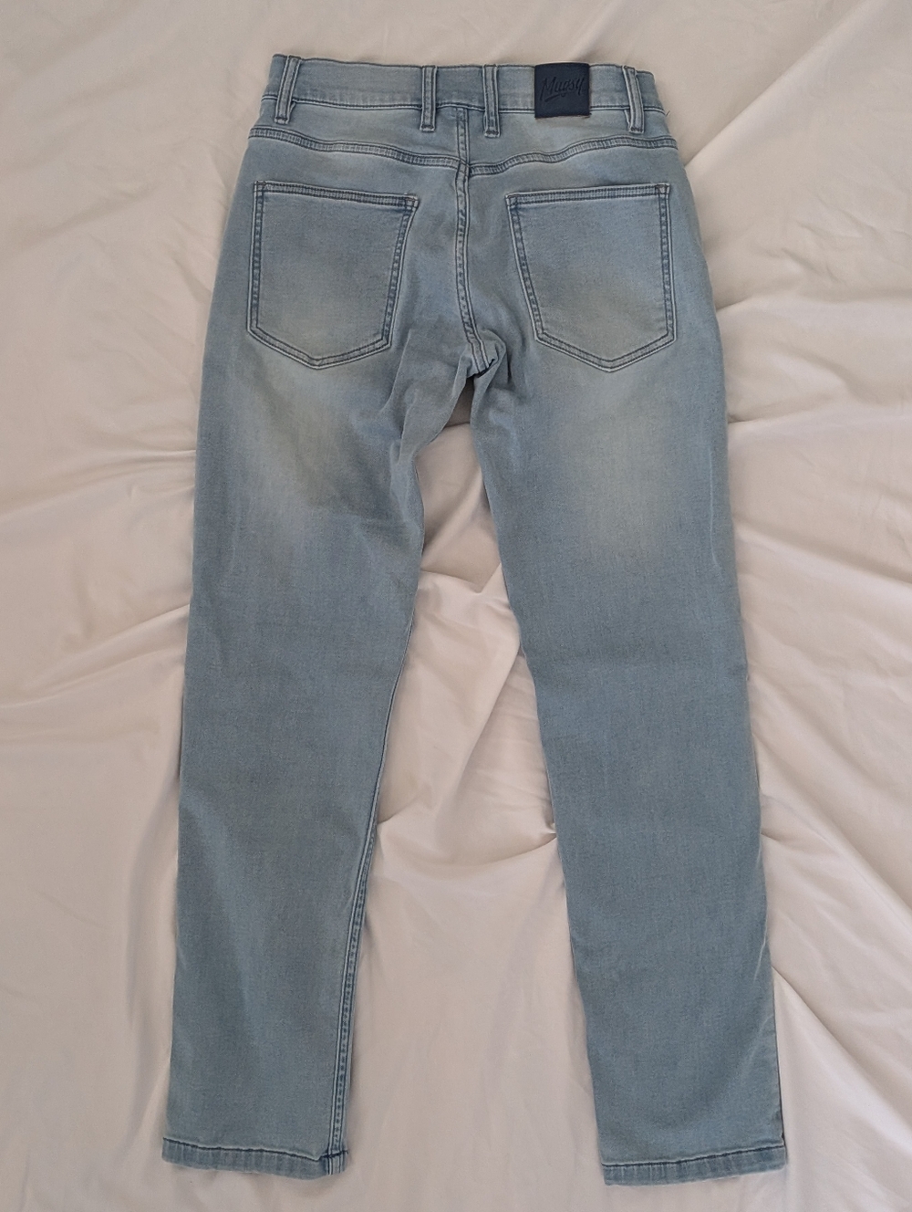 Mugsy Men's Grands Knit Light Wash Super Soft Stretchy Jeans 28 x 30 - FLX6KNSL - Picture 3 of 13